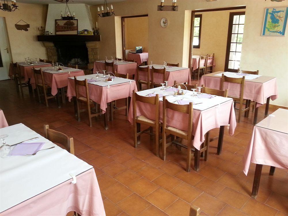 Hotel Restaurant Les 3 Chenes Fréjus エクステリア 写真