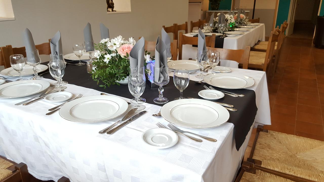 Hotel Restaurant Les 3 Chenes Fréjus エクステリア 写真
