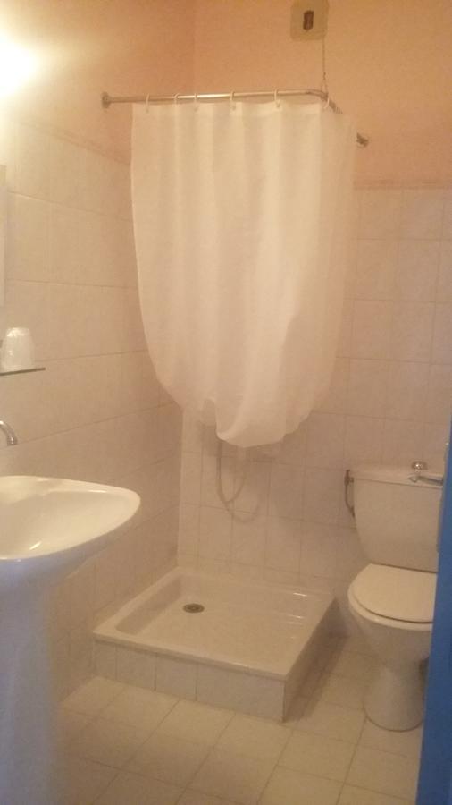 Hotel Restaurant Les 3 Chenes Fréjus エクステリア 写真